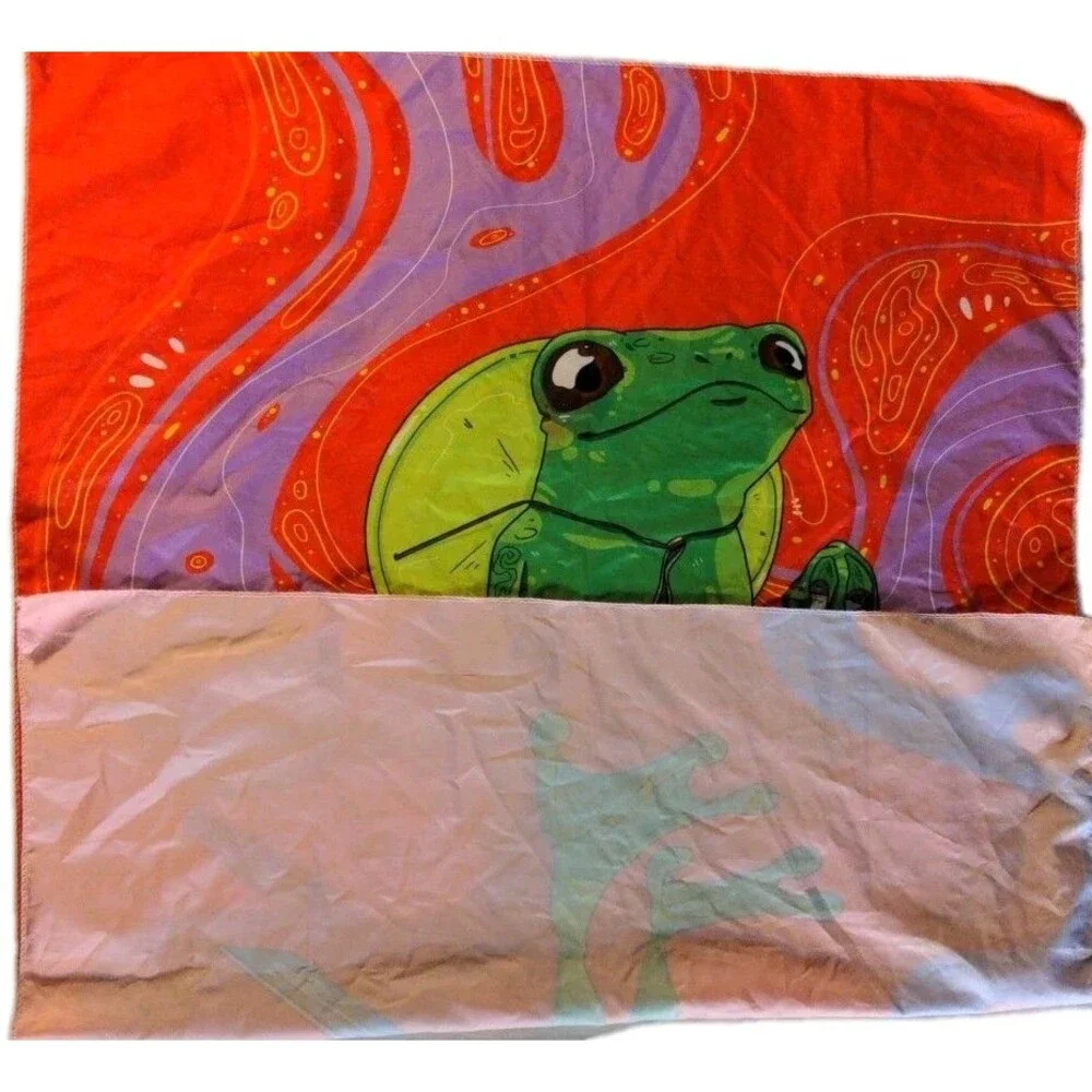 Wandering Frog Tapestry 37